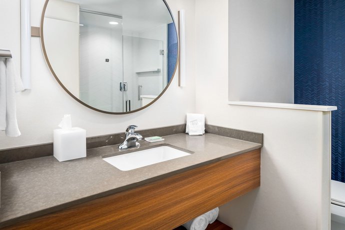 Imagen de la habitación del Hotel Fairfield Inn and Suites by Marriott Kansas City North/Gladstone. Foto 9