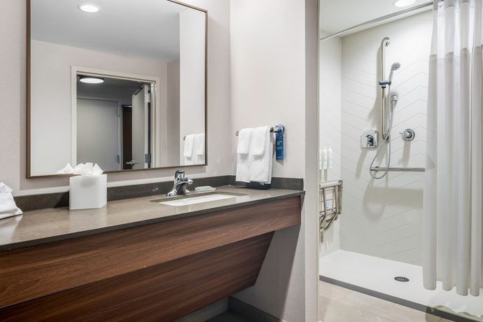 Imagen de la habitación del Hotel Fairfield Inn and Suites by Marriott Kansas City North/Gladstone. Foto 12