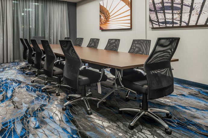 Imagen de los interiores del Hotel Fairfield Inn and Suites by Marriott Kansas City North/Gladstone. Foto 17