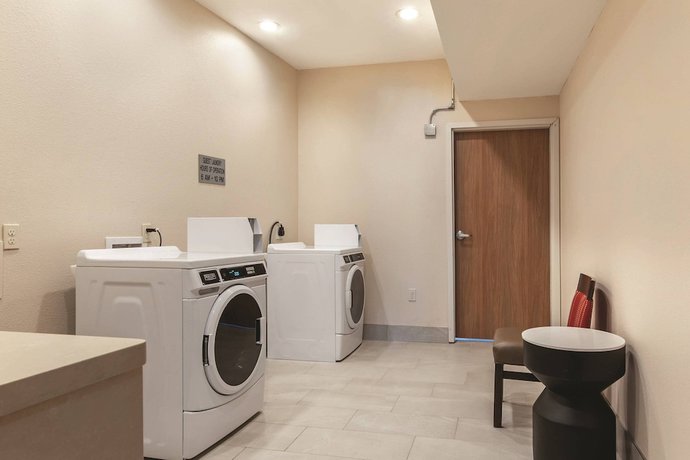Imagen general del Hotel Fairfield Inn and Suites by Marriott Kansas City Shawnee. Foto 1