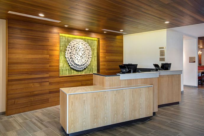 Imagen del bar/restaurante del Hotel Fairfield Inn and Suites by Marriott Lancaster Palmdale. Foto 2