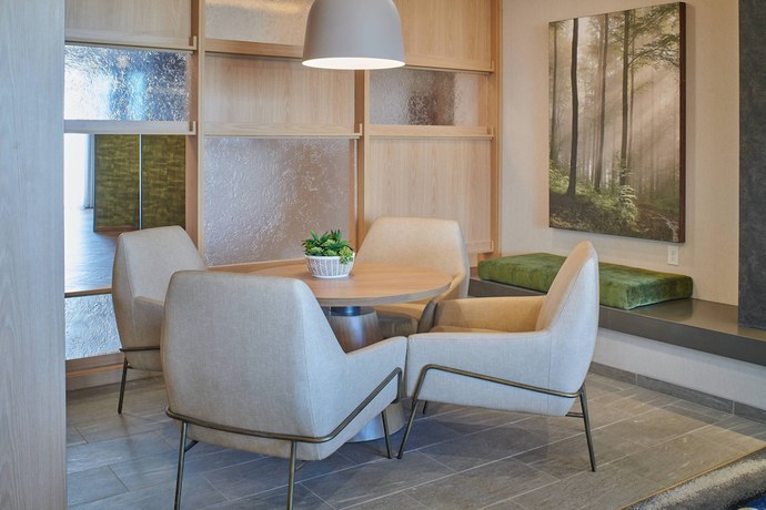 Imagen de los interiores del Hotel Fairfield Inn and Suites by Marriott Louisville Jeffersonville. Foto 17