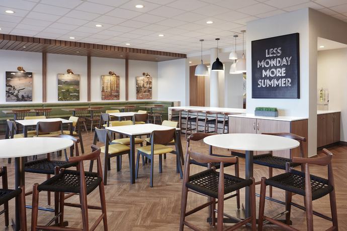 Imagen del bar/restaurante del Hotel Fairfield Inn and Suites by Marriott Mansfield. Foto 2