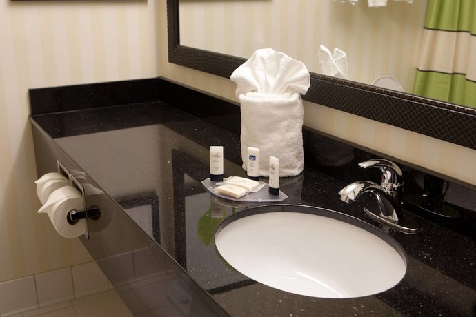 Imagen de la habitación del Hotel Fairfield Inn and Suites by Marriott Memphis East/Galleria. Foto 7