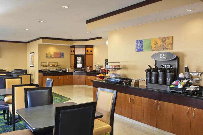 Imagen del bar/restaurante del Hotel Fairfield Inn and Suites by Marriott Memphis East/Galleria. Foto 5