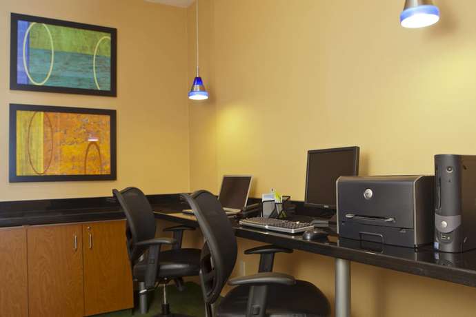 Imagen de los interiores del Hotel Fairfield Inn and Suites by Marriott Memphis East/Galleria. Foto 17
