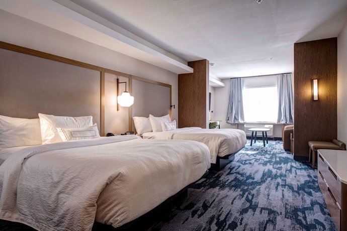 Imagen de la habitación del Hotel Fairfield Inn and Suites by Marriott Minneapolis North. Foto 9