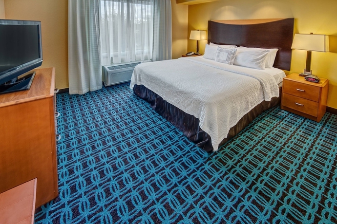 Imagen de la habitación del Hotel Fairfield Inn and Suites by Marriott Naples. Foto 4