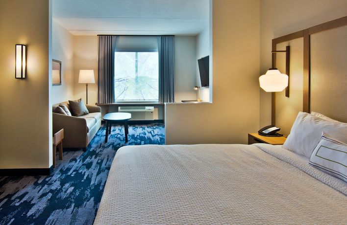 Imagen de la habitación del Hotel Fairfield Inn and Suites by Marriott Nashville Airport. Foto 6