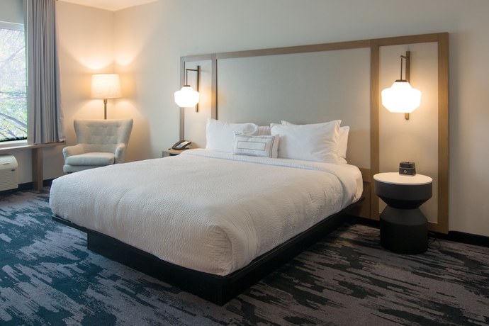 Imagen de la habitación del Hotel Fairfield Inn and Suites by Marriott Nashville Airport. Foto 7