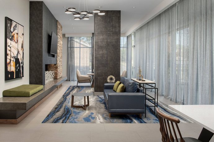 Imagen de los interiores del Hotel Fairfield Inn and Suites by Marriott Nashville near Vanderbilt. Foto 18