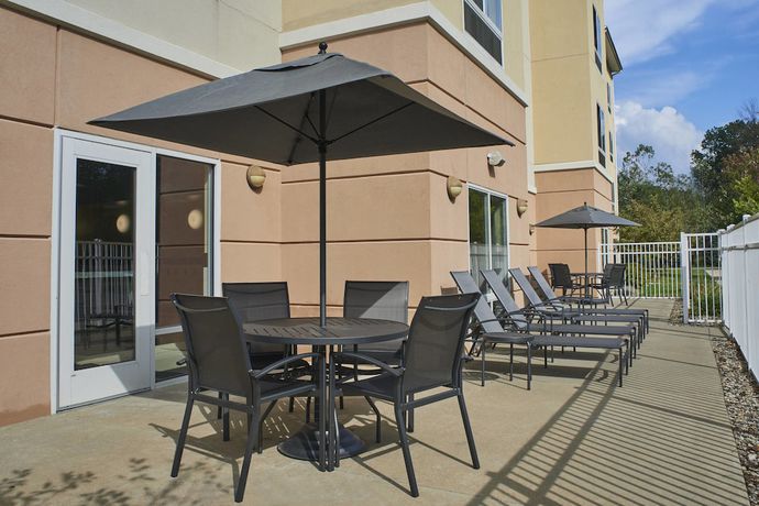 Imagen de los exteriores del Hotel Fairfield Inn and Suites by Marriott New Buffalo. Foto 13