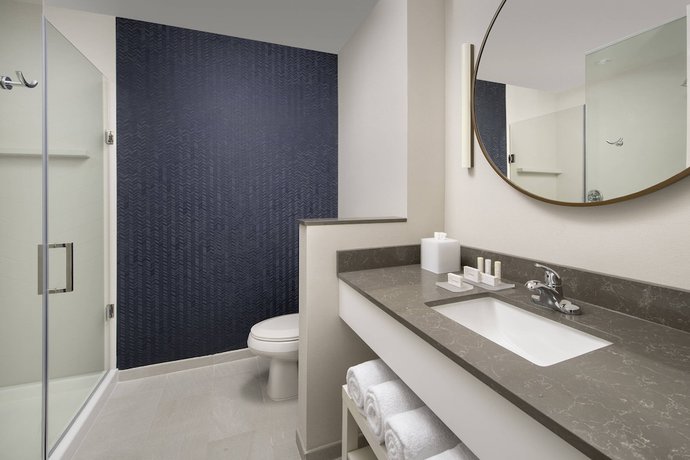Imagen de la habitación del Hotel Fairfield Inn and Suites by Marriott New Orleans Metairie. Foto 7