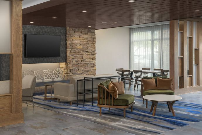 Imagen de los interiores del Hotel Fairfield Inn and Suites by Marriott New Orleans Metairie. Foto 19
