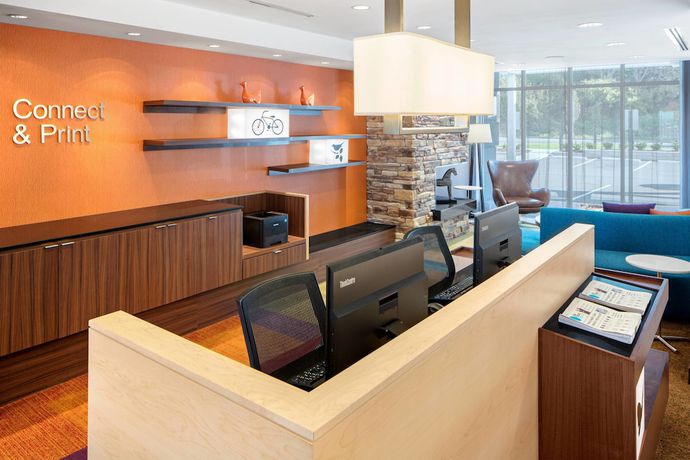 Imagen de los interiores del Hotel Fairfield Inn and Suites by Marriott North Bergen. Foto 17