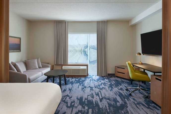Imagen de la habitación del Hotel Fairfield Inn and Suites by Marriott Orillia. Foto 9