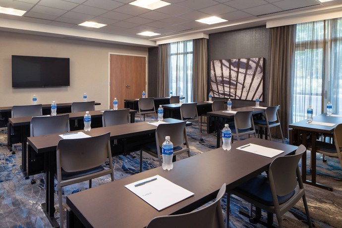 Imagen de los interiores del Hotel Fairfield Inn and Suites by Marriott Pensacola West I-10. Foto 19