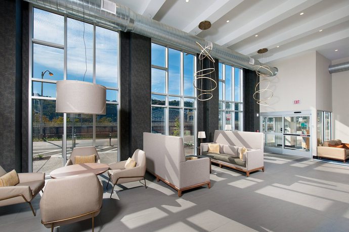 Imagen de los interiores del Hotel Fairfield Inn and Suites by Marriott Pittsburgh Downtown. Foto 17