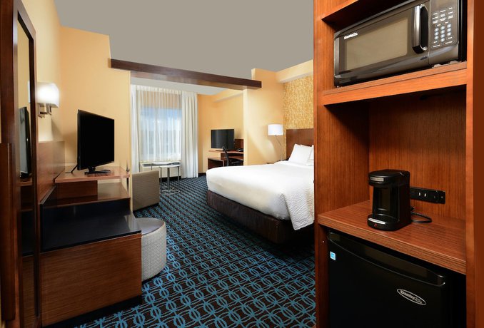 Imagen de la habitación del Hotel Fairfield Inn and Suites by Marriott Raleigh Capital Blvd./I-540. Foto 8
