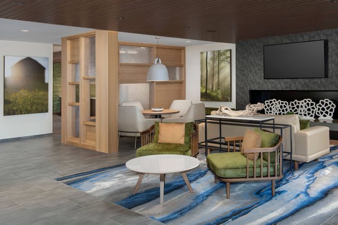 Imagen de los interiores del Hotel Fairfield Inn and Suites by Marriott Santa Rosa Rohnert Park. Foto 19
