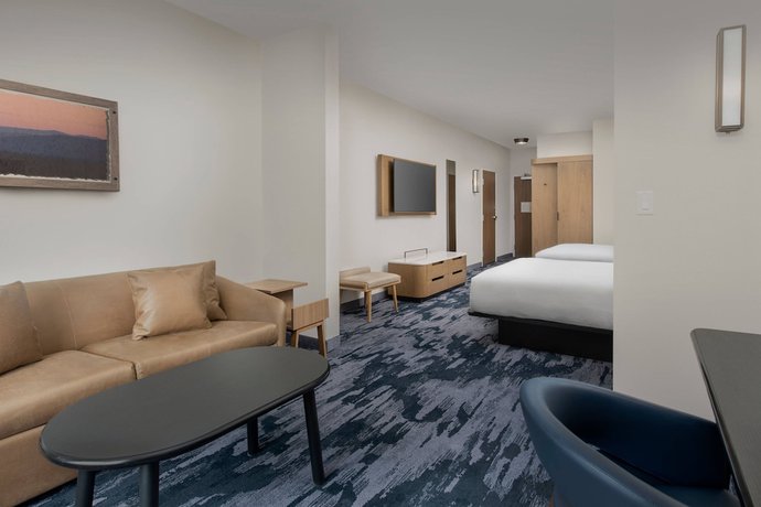 Imagen de la habitación del Hotel Fairfield Inn and Suites by Marriott Santa Rosa Rohnert Park. Foto 11