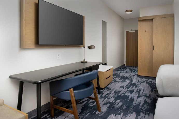 Imagen de la habitación del Hotel Fairfield Inn and Suites by Marriott Santa Rosa Rohnert Park. Foto 16