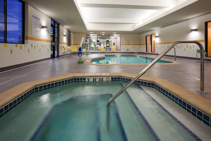 Imagen de la piscina del Hotel Fairfield Inn and Suites by Marriott St. Paul Northeast. Foto 13