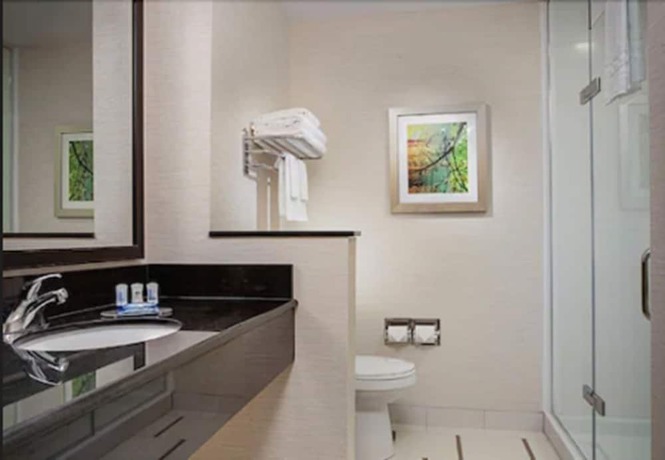 Imagen de la habitación del Hotel Fairfield Inn and Suites by Marriott St. Paul Northeast. Foto 9