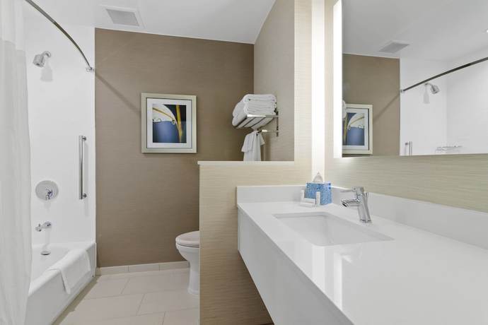 Imagen de la habitación del Hotel Fairfield Inn and Suites by Marriott St Petersburg North. Foto 2