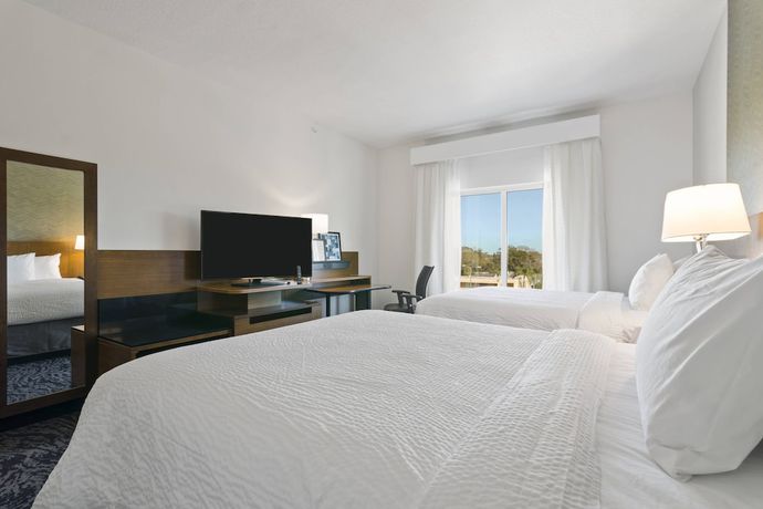 Imagen de la habitación del Hotel Fairfield Inn and Suites by Marriott St Petersburg North. Foto 4