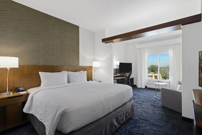 Imagen de la habitación del Hotel Fairfield Inn and Suites by Marriott St Petersburg North. Foto 6