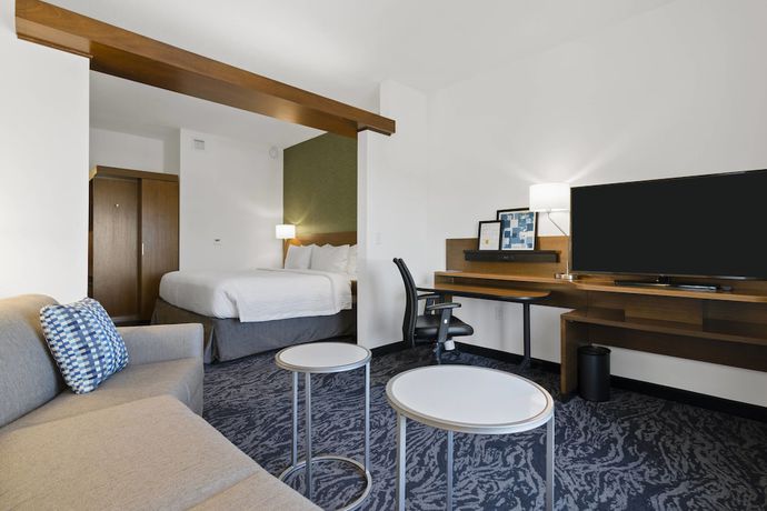 Imagen de la habitación del Hotel Fairfield Inn and Suites by Marriott St Petersburg North. Foto 17