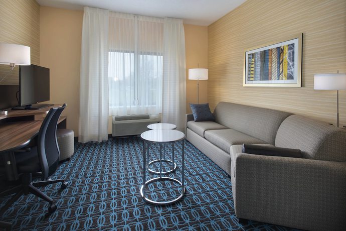 Imagen de la habitación del Hotel Fairfield Inn and Suites by Marriott Syracuse Carrier Circle. Foto 12