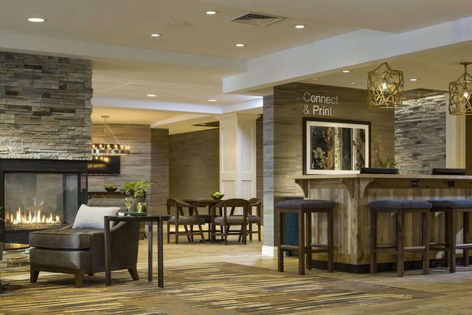 Imagen de los interiores del Hotel Fairfield Inn and Suites by Marriott Waterbury Stowe. Foto 17