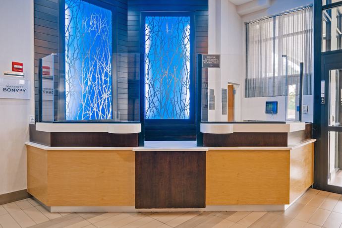 Imagen de los interiores del Hotel Fairfield Inn by Marriott New York LaGuardia Airpo. Foto 11