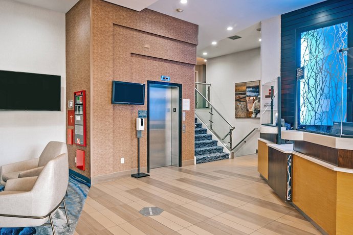 Imagen de los interiores del Hotel Fairfield Inn by Marriott New York LaGuardia Airpo. Foto 12