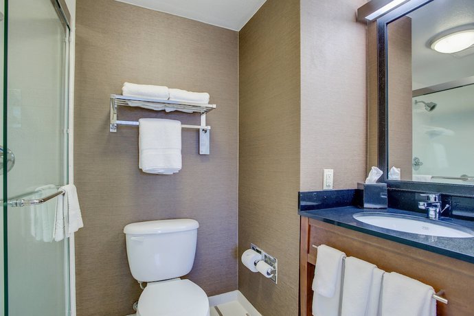 Imagen de la habitación del Hotel Fairfield Inn by Marriott Portsmouth-Seacoast. Foto 2
