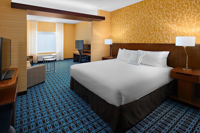Imagen de la habitación del Hotel Fairfield InnandSuite by Marriott Fresno Yosemite Intl Airport. Foto 6