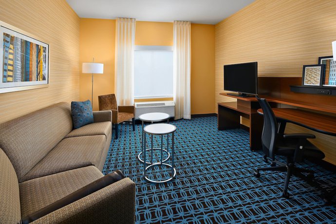 Imagen de la habitación del Hotel Fairfield InnandSuite by Marriott Fresno Yosemite Intl Airport. Foto 7