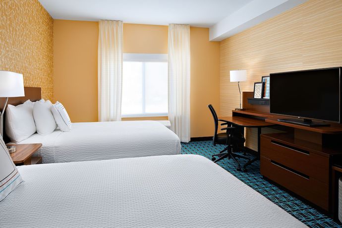 Imagen de la habitación del Hotel Fairfield InnandSuite by Marriott Fresno Yosemite Intl Airport. Foto 8