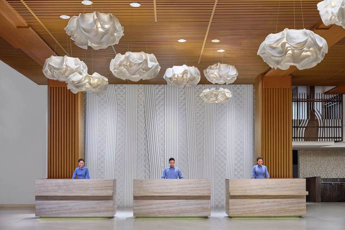 Imagen de los interiores del Hotel Fairfield by Marriott Bali Kuta Sunset Road. Foto 20