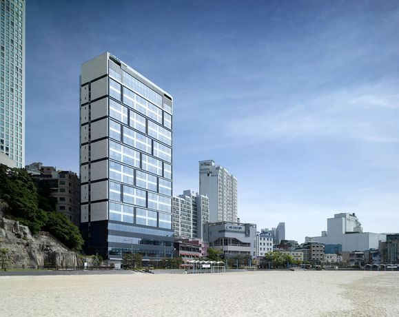 Imagen general del Hotel Fairfield by Marriott Busan Songdo Beach. Foto 3
