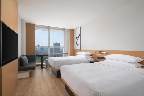 Imagen de la habitación del Hotel Fairfield by Marriott Hangzhou Wulin Square, China. Foto 17