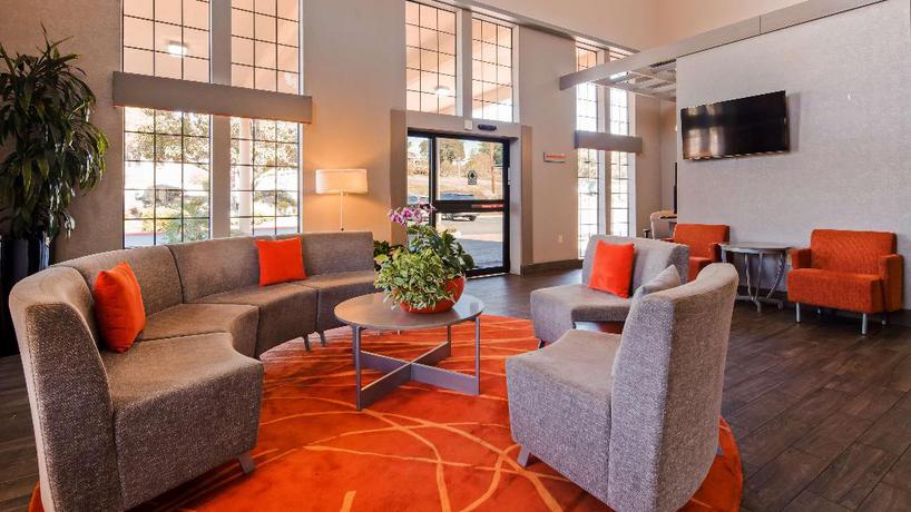 Imagen de los interiores del Hotel Fairfield by Marriott Inn & Suites Atascadero. Foto 8