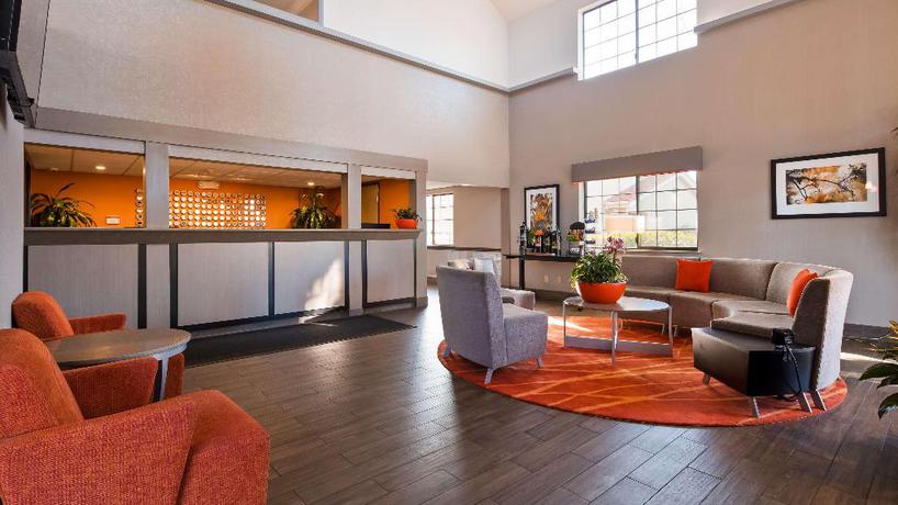 Imagen de los interiores del Hotel Fairfield by Marriott Inn & Suites Atascadero. Foto 9