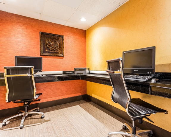 Imagen de los interiores del Hotel Fairfield by Marriott Inn & Suites Charleston Downtown. Foto 14