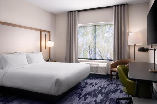 Imagen de la habitación del Hotel Fairfield by Marriott Inn & Suites Cincinnati Oakley. Foto 12
