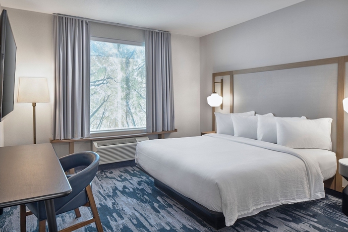 Imagen de la habitación del Hotel Fairfield by Marriott Inn & Suites Penticton. Foto 2