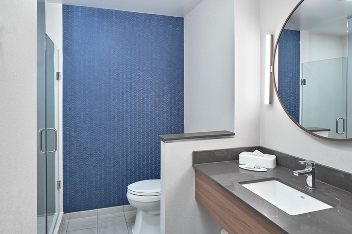 Imagen de la habitación del Hotel Fairfield by Marriott Inn & Suites Penticton. Foto 3
