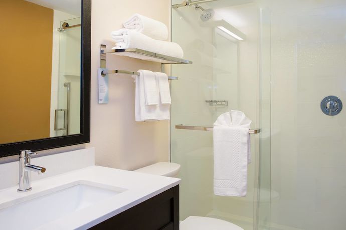Imagen de la habitación del Hotel Fairfield by Marriott Inn & Suites Raynham Middleborough/Plymouth. Foto 9